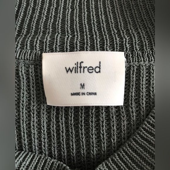 Aritzia Wilfred Flare Sleeve Top - Picture 5 of 7